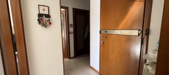 Квартира с 2 комнатами в Триест, Италия № 234245 3