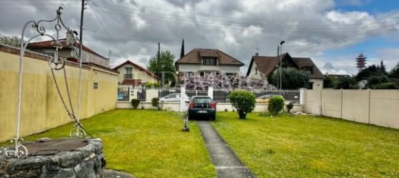 Casa de 2 dormitorios en Chennevieres-sur-Marne, France No. 180907 3