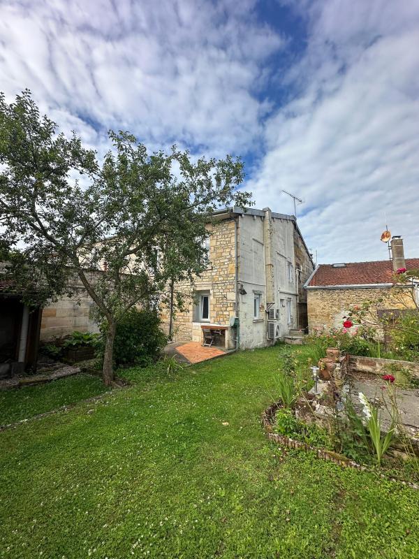 1 غرف نوم تاون هاوس في Robert-Espagne, France رقم 327554