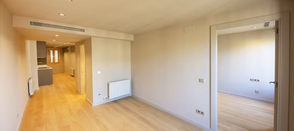 2 Schlafzimmer Wohnung in Ciutat Vella, Spain, Nr. 25636 5