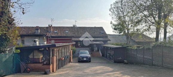 4-Zimmer Haus in Val della Torre, Italy, Nr. 53285 11