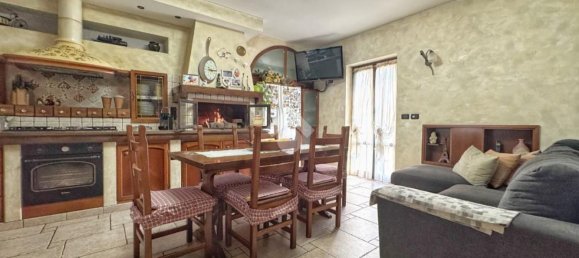 4-Zimmer Haus in Val della Torre, Italy, Nr. 53285 23