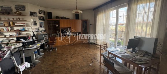 4-Zimmer Villa in Fino Mornasco, Italy, Nr. 8495 8
