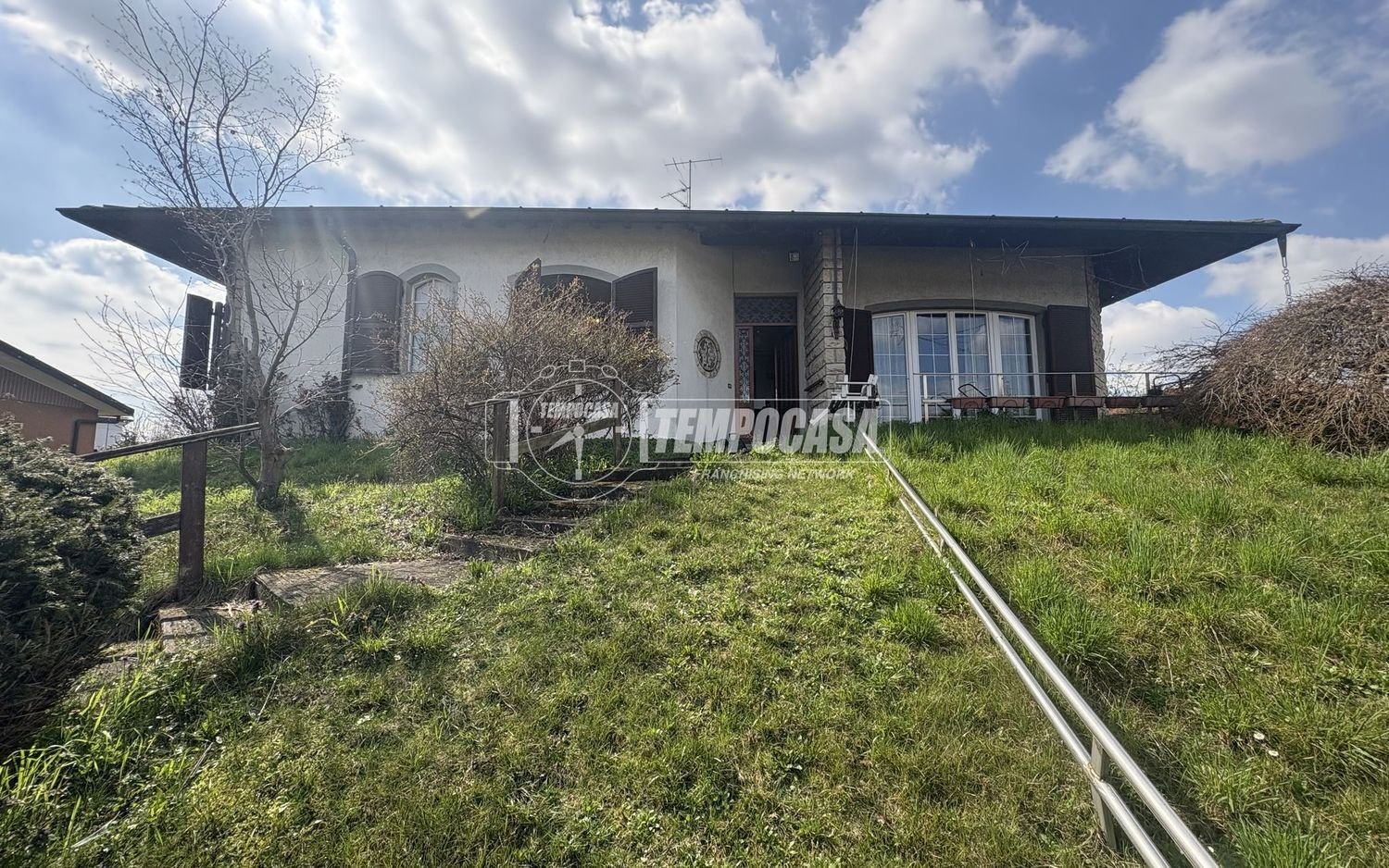 4-Zimmer Villa in Fino Mornasco, Italy, Nr. 8495