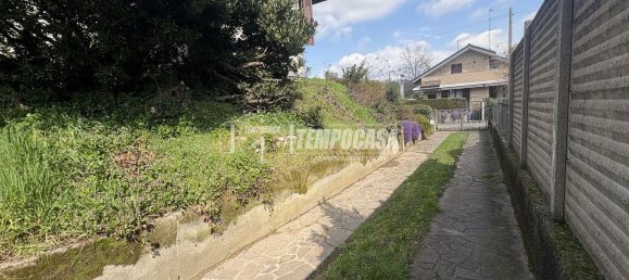 4-Zimmer Villa in Fino Mornasco, Italy, Nr. 8495 30
