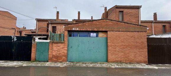 4 bedrooms House in Chartered Community of Navarre, Spain No. 95729 48