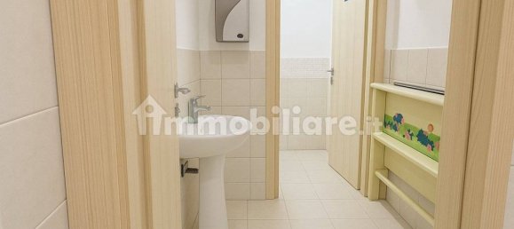 3 rooms Commercial property in Rome, Italy No. 289859 16