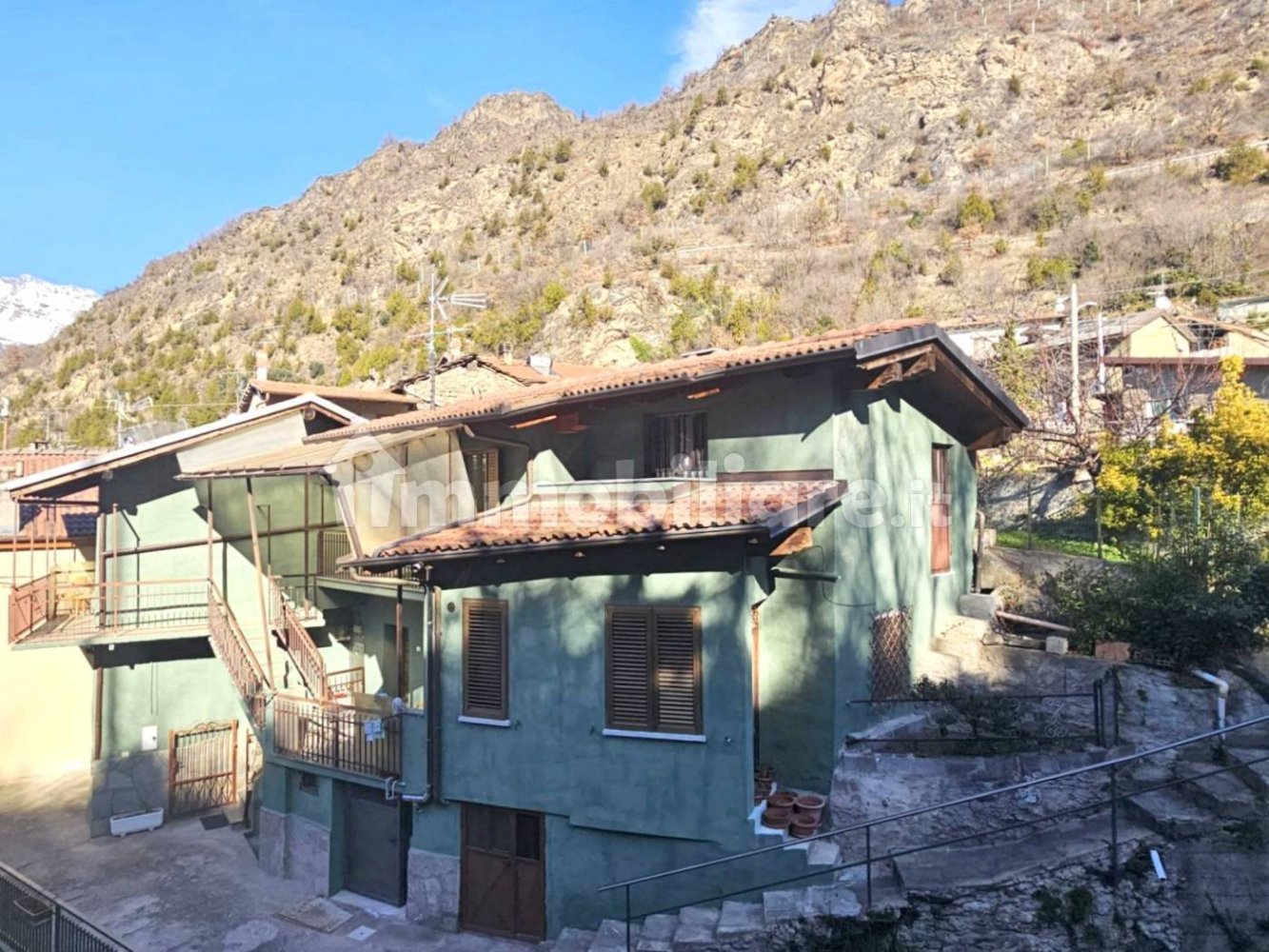 Casa de 2 dormitorios en Mompantero, Italy No. 123033