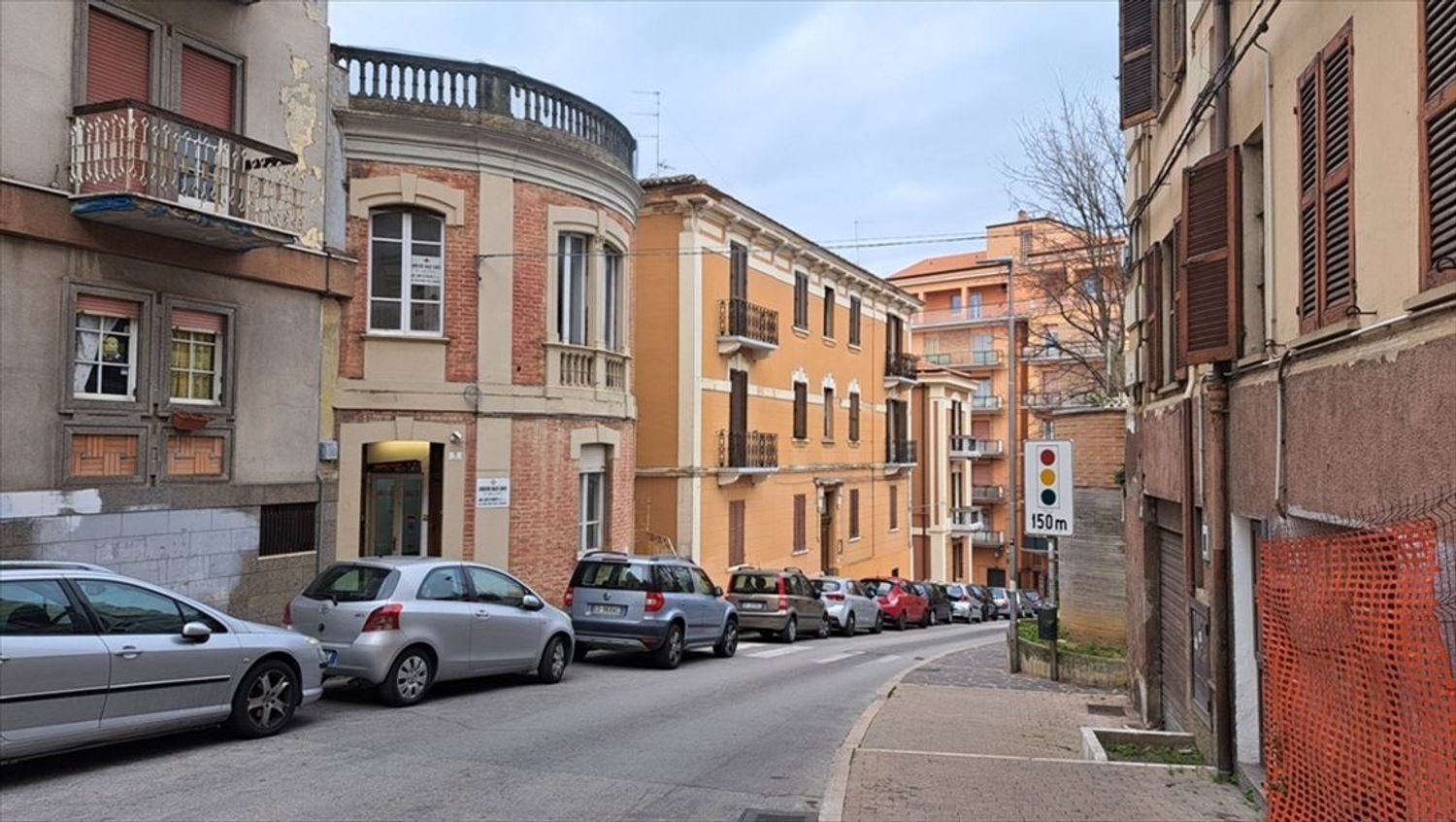Apartamento de 4 habitaciónes en Chieti, Italy No. 41123