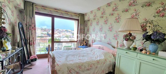 Квартира с 3 спальнями в Лимож, Франция № 335655 7