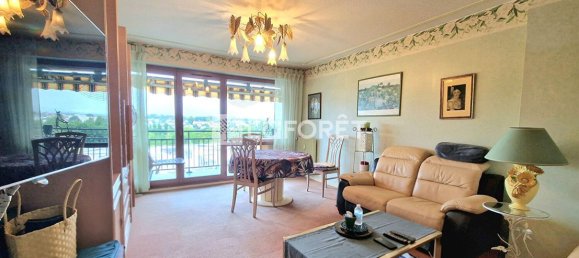 Квартира с 3 спальнями в Лимож, Франция № 335655 3