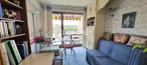 Квартира с 3 спальнями в Лимож, Франция № 335655 9