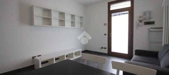 Квартира с 1 спальней в Ро, Италия № 381161 3