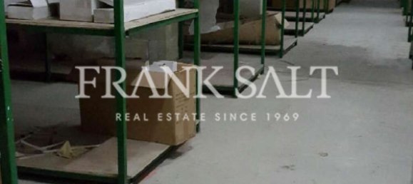 842m² Office in Santa Venera, Malta No. 11934 7