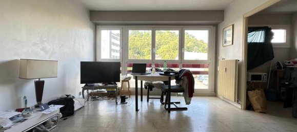 Studio in Laon, France No. 230741 7