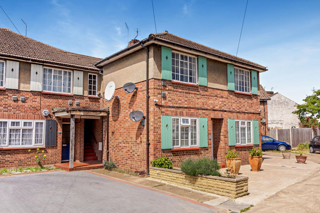 Maisonette de 2 dormitorios en Hounslow, United Kingdom No. 10874