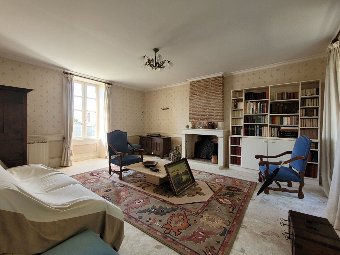 5 bedrooms House in Yves, France No. 103144