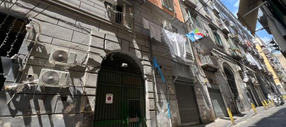 1 bedroom Apartment in Naples, Italy No. 364675 2