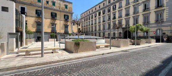 1 bedroom Apartment in Naples, Italy No. 364675 4