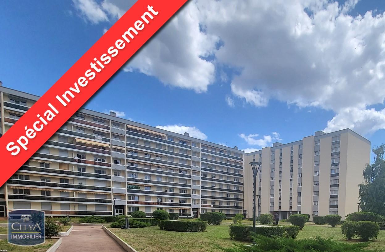 3 bedrooms Apartment in Reims, France No. 80486