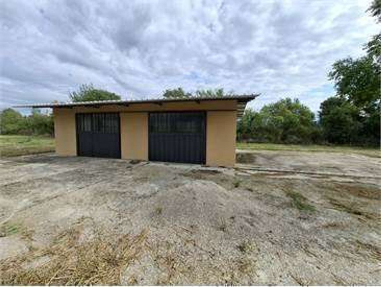 15000m² Land in Gorizia, Italy No. 307842