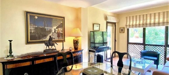 Apartamento de 2 dormitorios en Marbella, Spain No. 84951 3