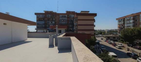 5 Schlafzimmer Villa in Bari, Italy, Nr. 318281 37