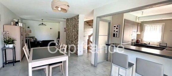 3 bedrooms Villa in Fillinges, France No. 329063 7