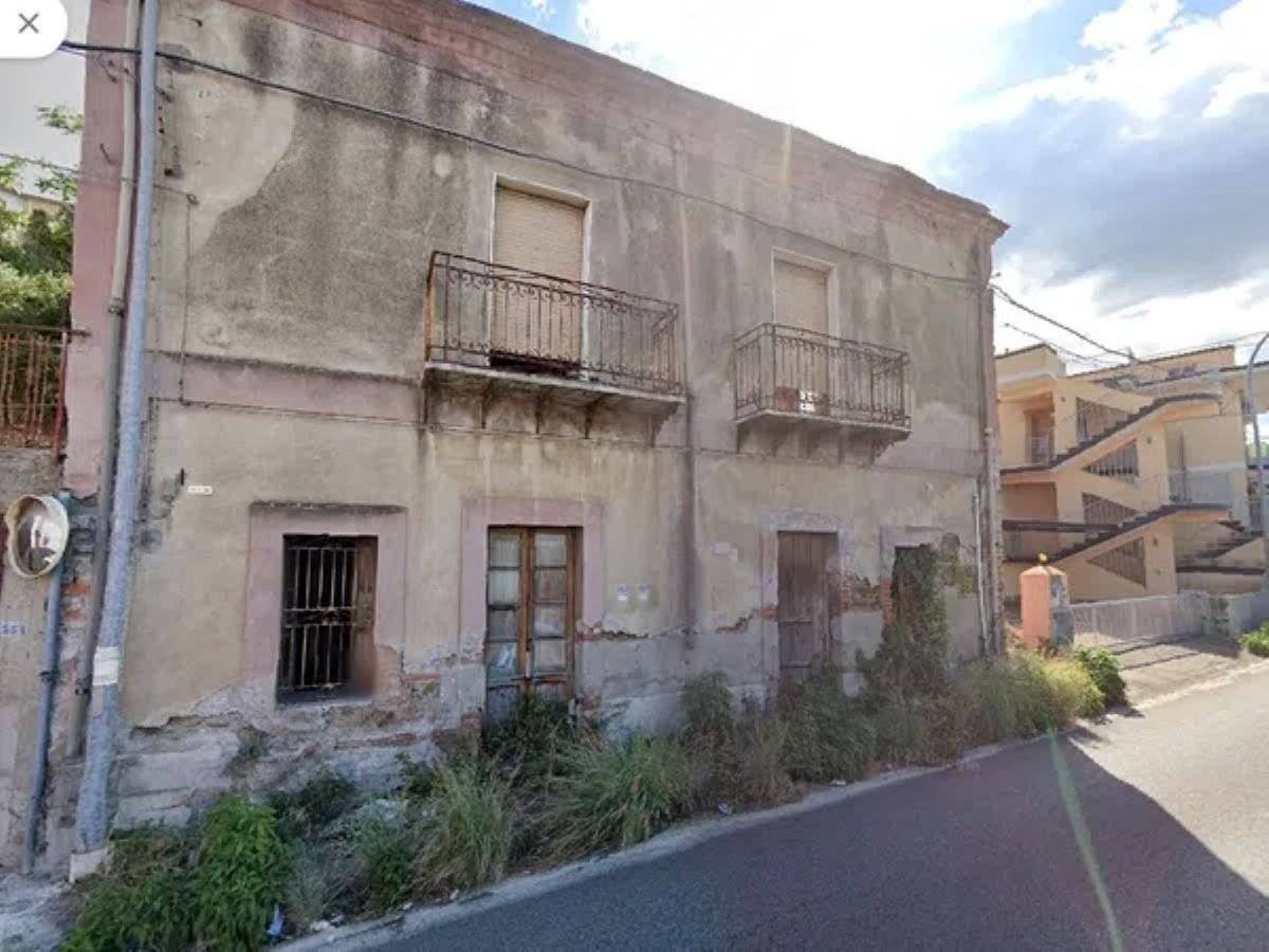 Вилла с 4 спальнями в Капо д’Орландо, Италия № 38220