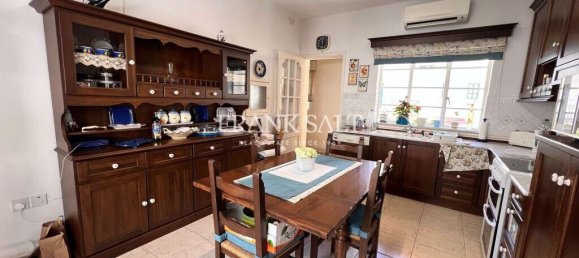 3 غرف نوم منزل في Sliema, Malta رقم 4928 7