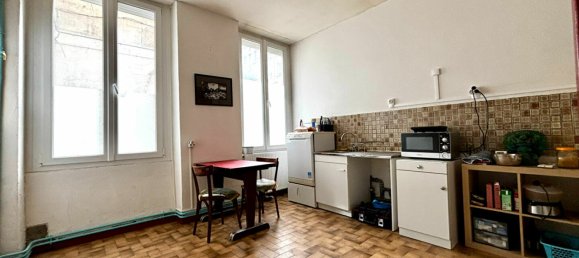 Apartamento de 3 dormitorios en Saint-Etienne, France No. 244705 4