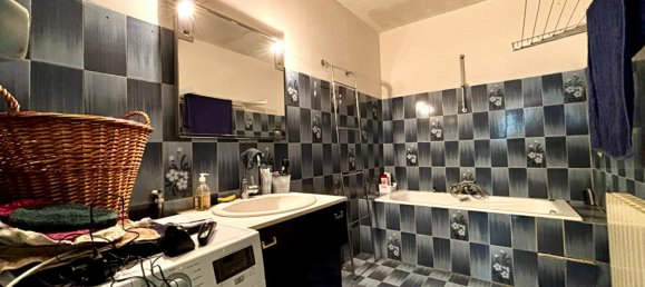 Apartamento de 3 dormitorios en Saint-Etienne, France No. 244705 5