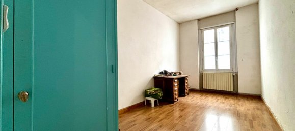 Apartamento de 3 dormitorios en Saint-Etienne, France No. 244705 6