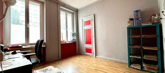 Apartamento de 3 dormitorios en Saint-Etienne, France No. 244705 2
