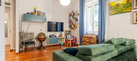 4-salle Appartement à Turin, Italy No. 39411 4