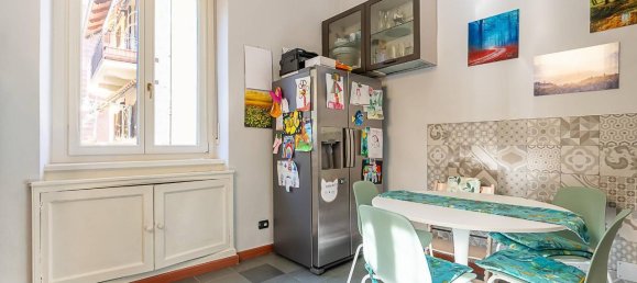 4-salle Appartement à Turin, Italy No. 39411 8