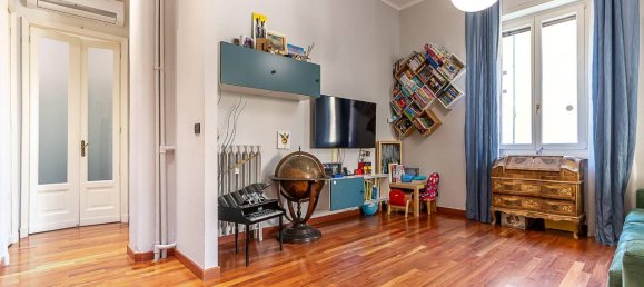 4-salle Appartement à Turin, Italy No. 39411 2