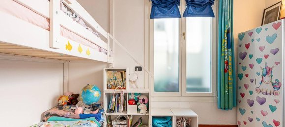 4-salle Appartement à Turin, Italy No. 39411 13