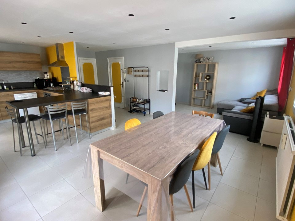 2 غرف نوم شقة في Firminy, France رقم 260963