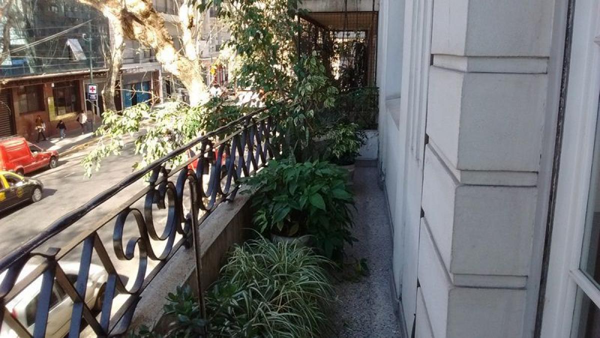 4 bedrooms Apartment in Buenos Aires, Argentina No. 67054