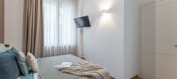 5 rooms Duplex in Milan, Italy No. 291536 32