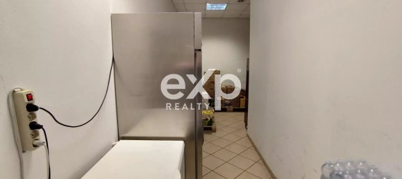 270m² Commercial property in Canelli, Italy No. 305362 24
