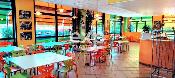 270m² Commercial property in Canelli, Italy No. 305362 11