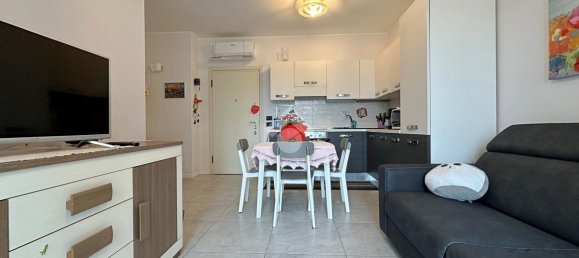 2-Zimmer Wohnung in Carate Brianza, Italy, Nr. 13722 12