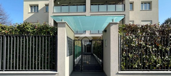 2-Zimmer Wohnung in Carate Brianza, Italy, Nr. 13722 3