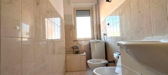 Apartamento de 3 habitaciónes en Pozzuoli, Italy No. 34006 8