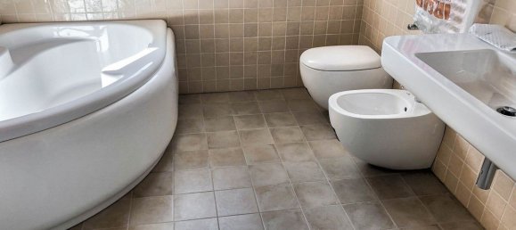 3 chambres Appartement à Calcinaia, Italy No. 55844 30