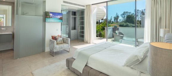 7 bedrooms Villa in Marbella, Spain No. 4470 15