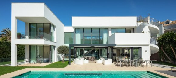 7 bedrooms Villa in Marbella, Spain No. 4470 7