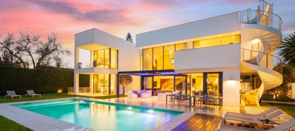 7 bedrooms Villa in Marbella, Spain No. 4470 29